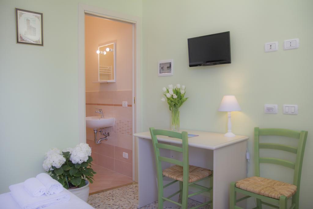 Bed and Breakfast Il Linchetto Lucca Pokoj fotografie